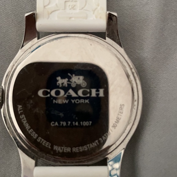 Coach white rubber watch - Picture 3 of 9